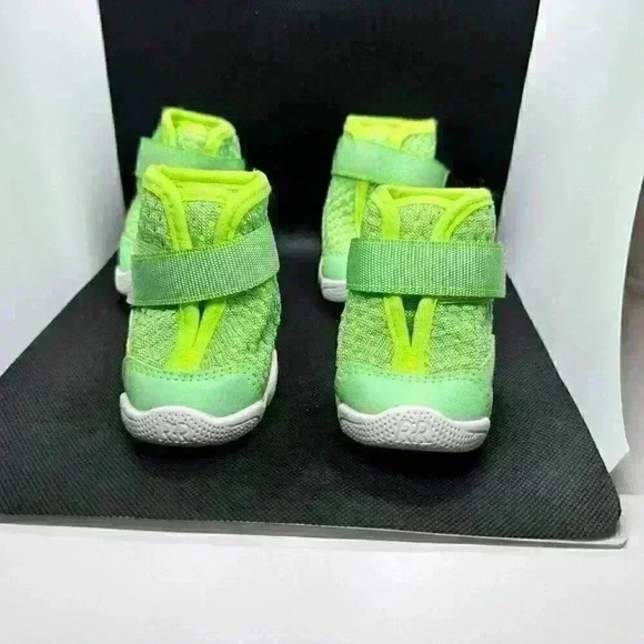 RIFRUF PET DOG SHOES SNEAKERS RETIRED COLOR GUAVA GREEN CAESAR 1S - Picture 1 of 4